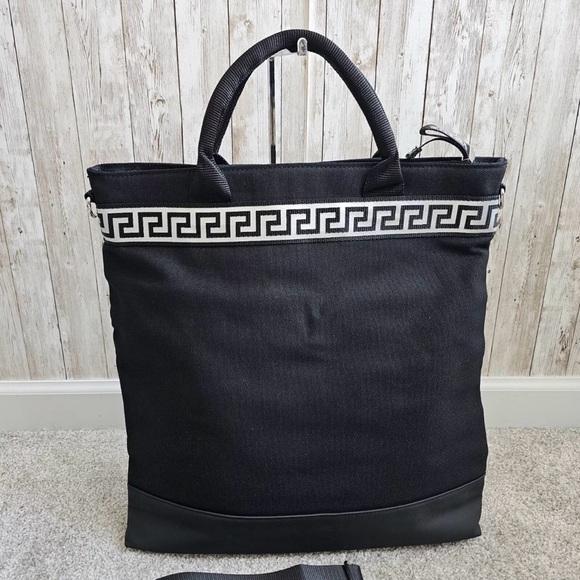 Versace bag - Picture 9 of 11